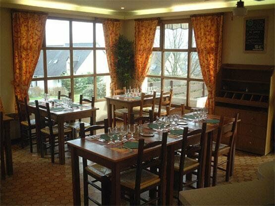 Campanile Saumur Restaurant bilde